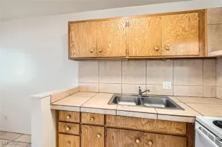 Photo #6: 2678288 Listing 