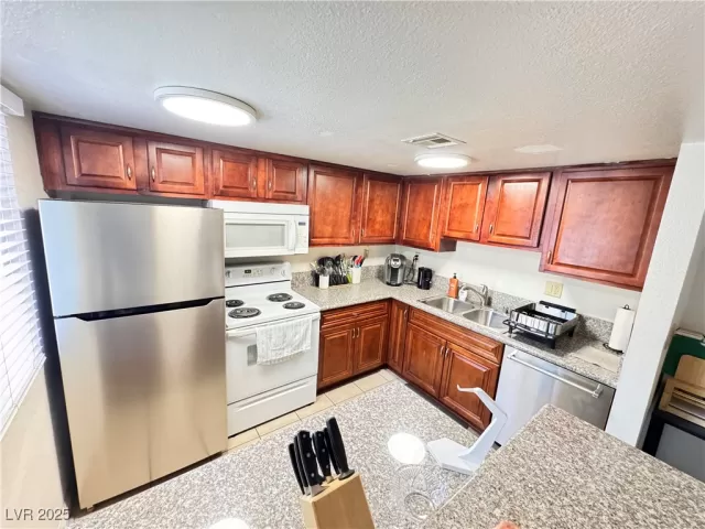 MLS: 2678289 Condo For Sale