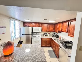 Photo #1: 2678289 Listing 