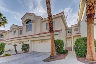 Photo #1: 2678301 Listing 