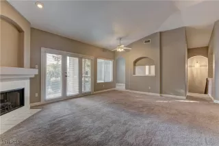 Photo #4: 2678301 Listing 