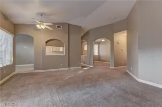 Photo #5: 2678301 Listing 