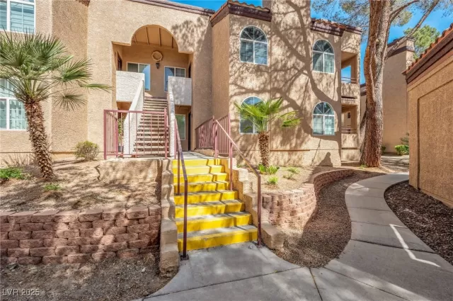 MLS: 2678314 Condo For Sale