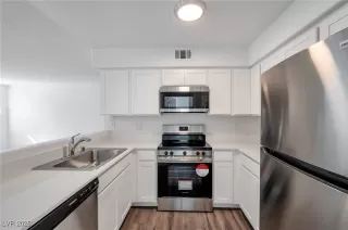 Photo #5: 2678314 Listing 