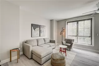 Photo #3: 2678316 Listing 