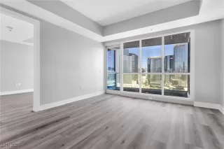 Photo #5: 2678404 Listing 