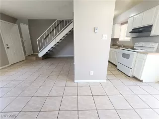 Photo #3: 2678412 Listing 