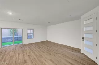Photo #6: 2678436 Listing 
