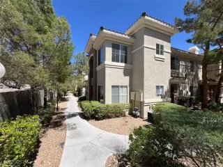 Photo #1: 2678440 Listing