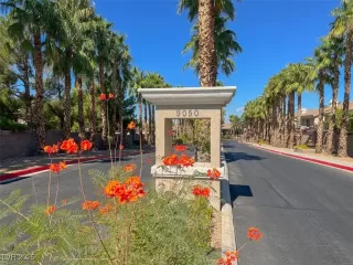 Photo #6: 2678440 Listing