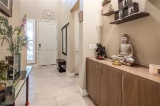 Photo #2: 2678441 Listing