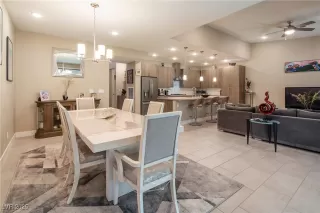 Photo #6: 2678441 Listing