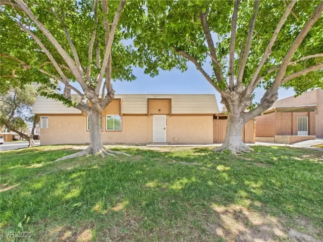 MLS: 2678456 Condo For Sale