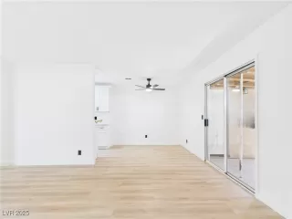 Photo #2: 2678456 Listing 