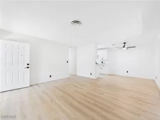 Photo #3: 2678456 Listing 