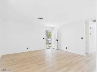 Photo #4: 2678456 Listing 