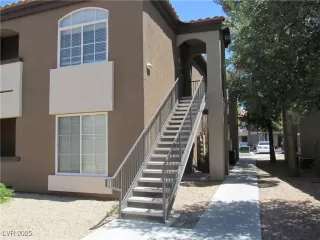 Photo #1: 2678513 Listing 