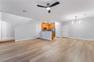 Photo #3: 2678532 Listing