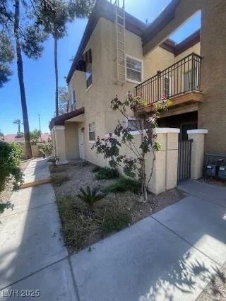 Photo #1: 2678558 Listing 