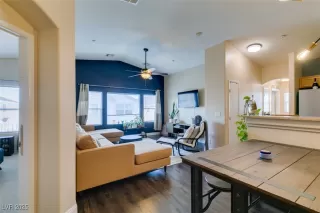 Photo #4: 2678559 Listing