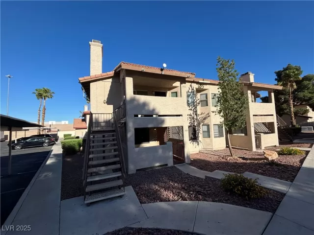 MLS: 2678582 Condo For Sale