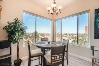 Photo #5: 2678597 Listing 