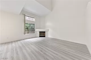 Photo #2: 2678629 Listing 