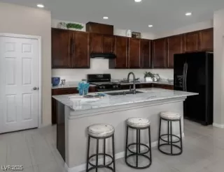 Photo #3: 2678636 Listing