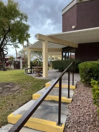 Photo #1: 2678648 Listing