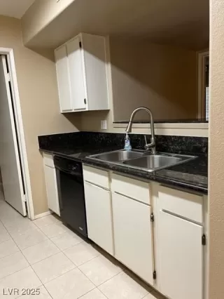 Photo #4: 2678648 Listing