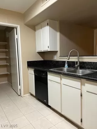 Photo #5: 2678648 Listing