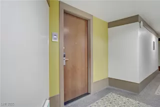 Photo #3: 2678670 Listing