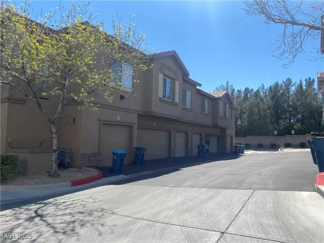 MLS: 2678673 Condo For Sale