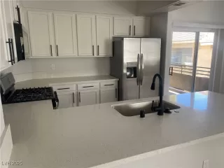 Photo #3: 2678673 Listing 