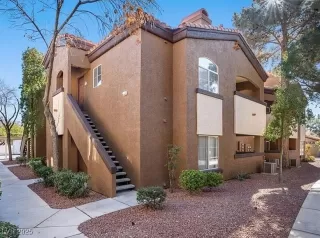 Photo #2: 2678693 Listing 