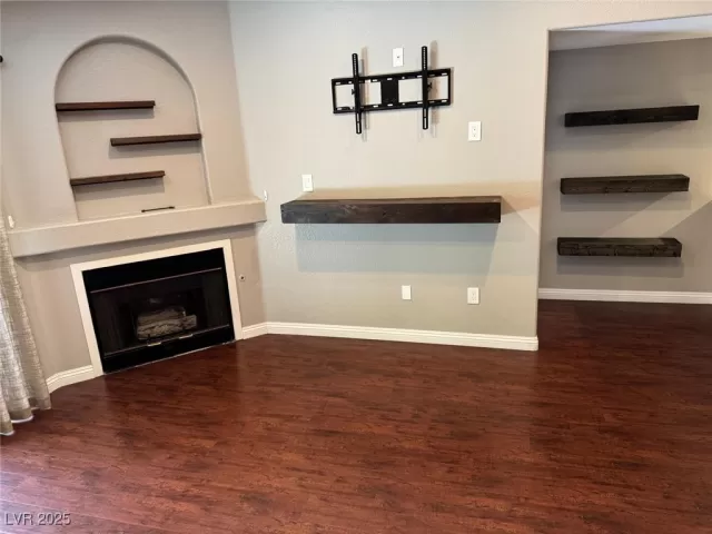 MLS: 2678698 Condo For Sale