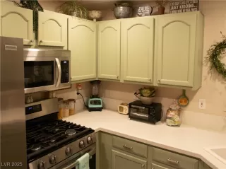 Photo #4: 2678699 Listing