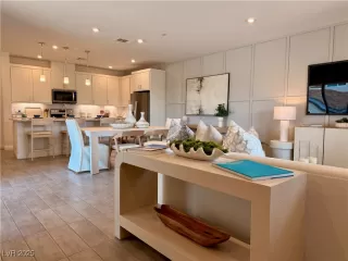 Photo #5: 2678728 Listing 