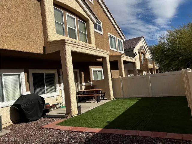 MLS: 2678734 Condo For Sale