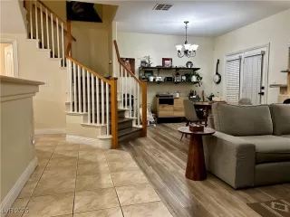 Photo #2: 2678734 Listing