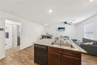 Photo #4: 2678755 Listing 