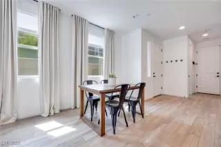 Photo #5: 2678771 Listing