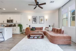 Photo #6: 2678771 Listing