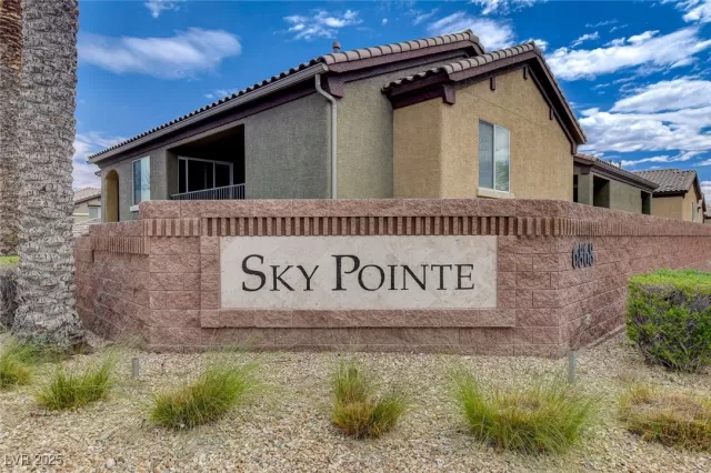 MLS: 2678776 Condo For Sale