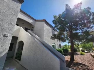 Photo #1: 2678785 Listing