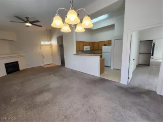 Photo #6: 2678785 Listing