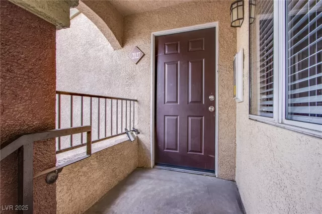 MLS: 2678790 Condo For Sale