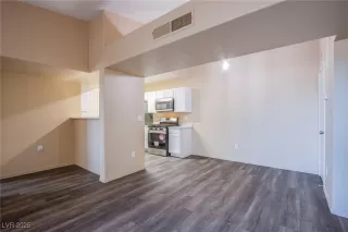 Photo #5: 2678790 Listing 