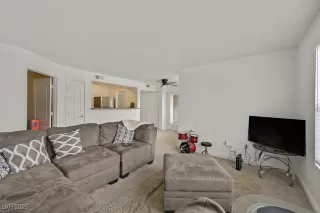 Photo #5: 2678834 Listing 