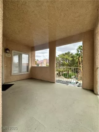 Photo #4: 2678843 Listing 